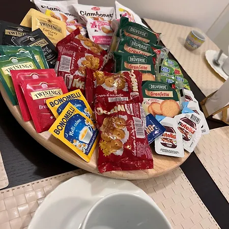 Street Chiaia アパート