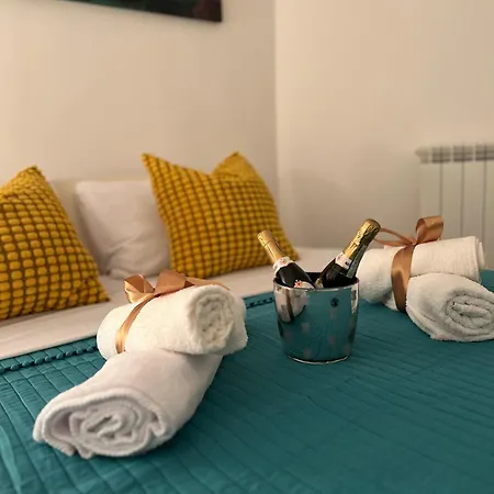 Street Chiaia ナポリ