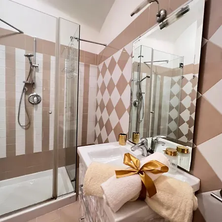 Street Chiaia ナポリ